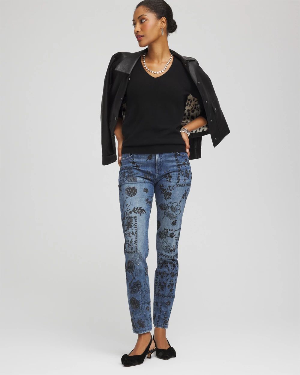 Relaxed V-Neck Cashmere Sweater