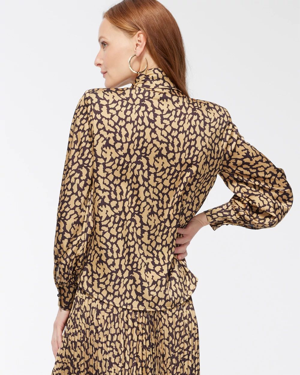 Black Label Front Twist Blouse