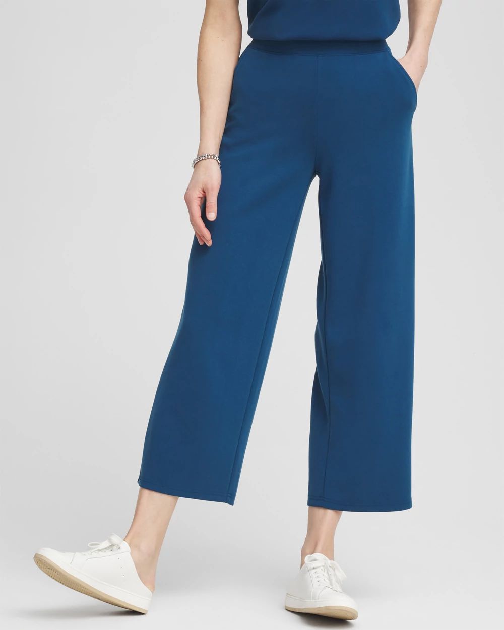 Zenergy® Sueded Scuba Cropped Pants