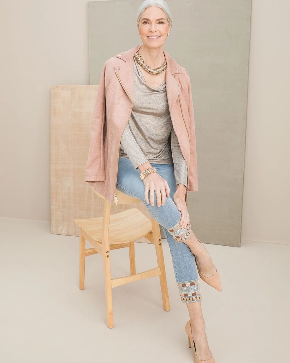 So Slimming Hem-Embroidered Girlfriend
