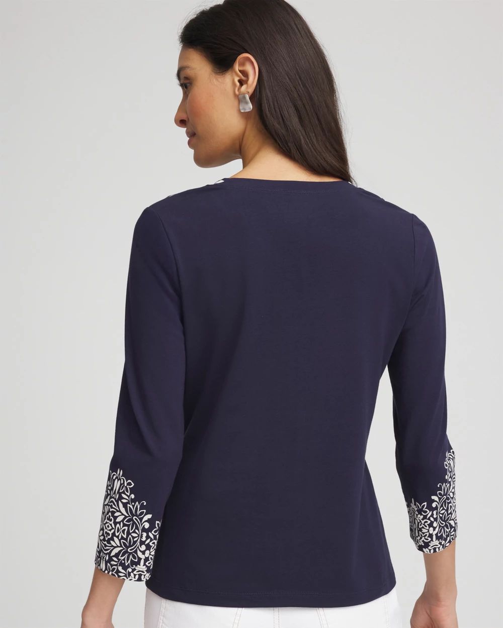 Chic Scroll 3/4 Sleeve Perfect Tee