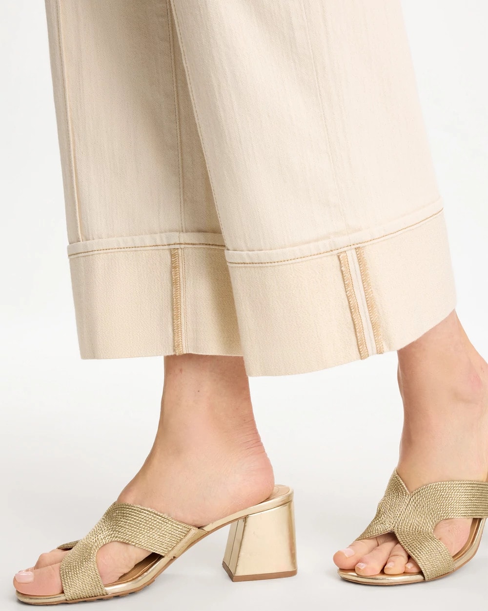 Pintuck Cuffed Cropped Jeans