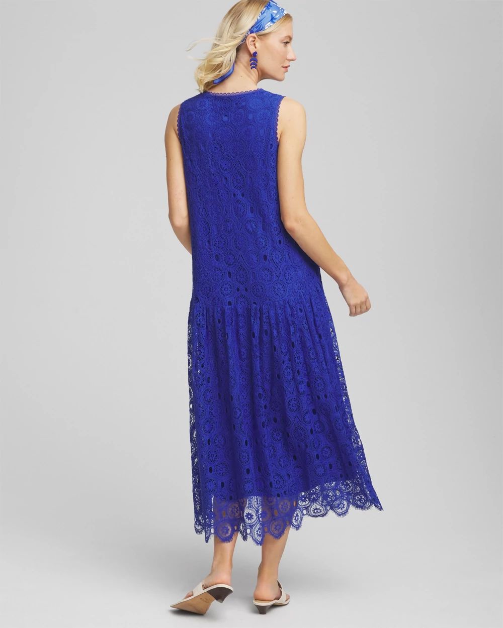 Sleeveless Medallion Lace Maxi Dress