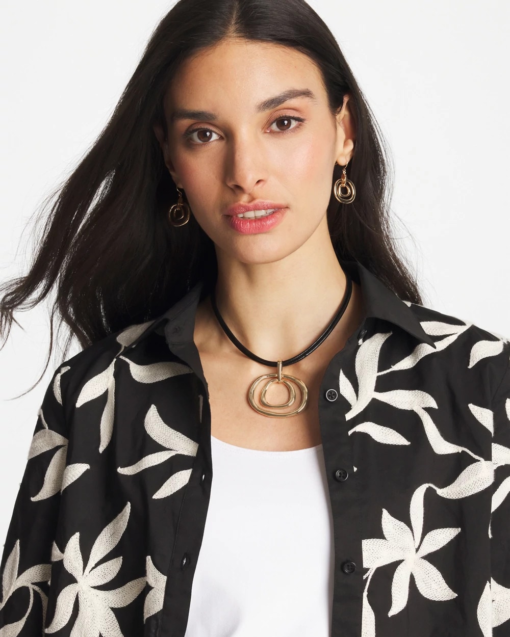 Gold Tone Rings Pendant Necklace