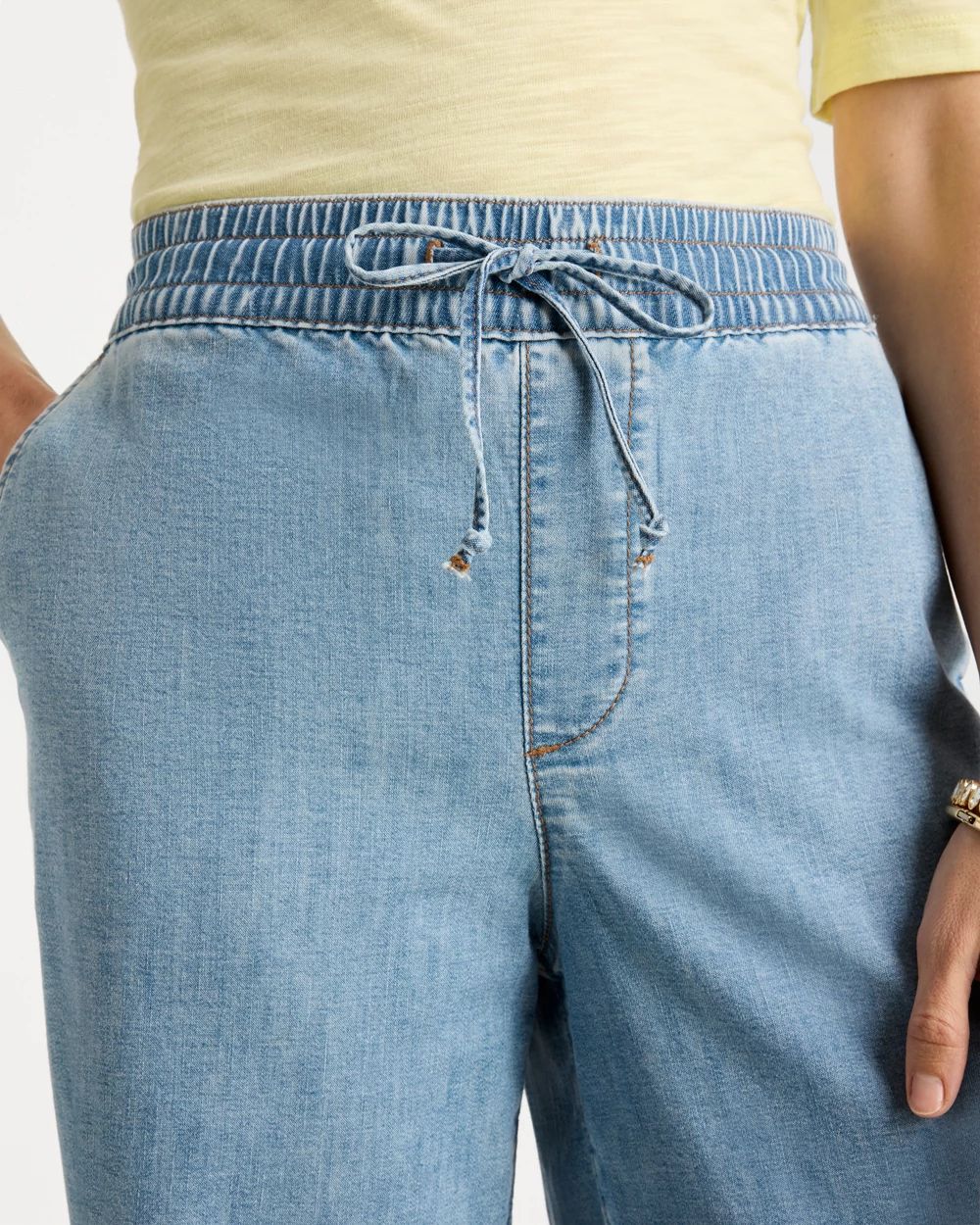 Lightweight Wide-Leg Crop Jeans click to view larger image.