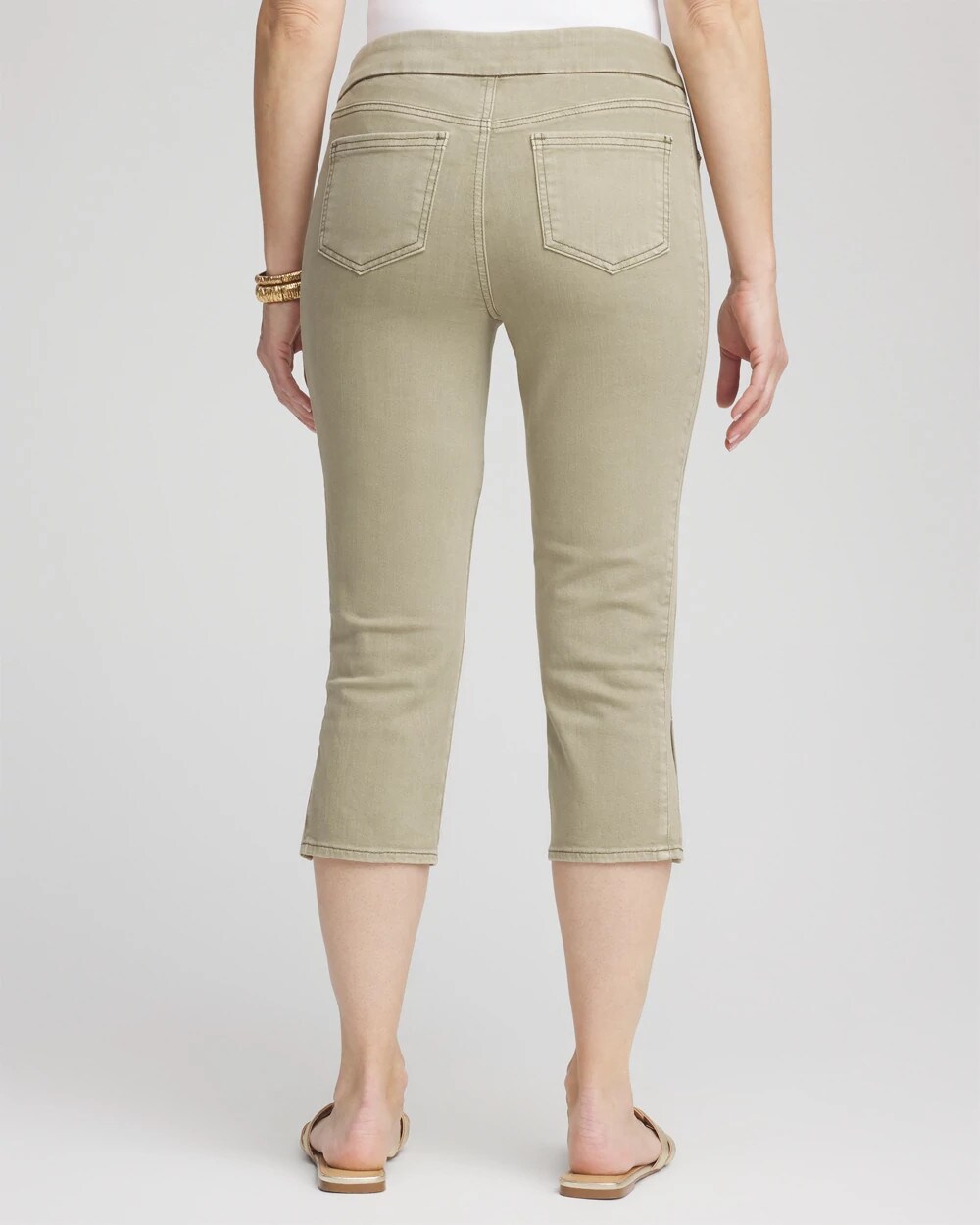 19" Pull-on Capri Jeans