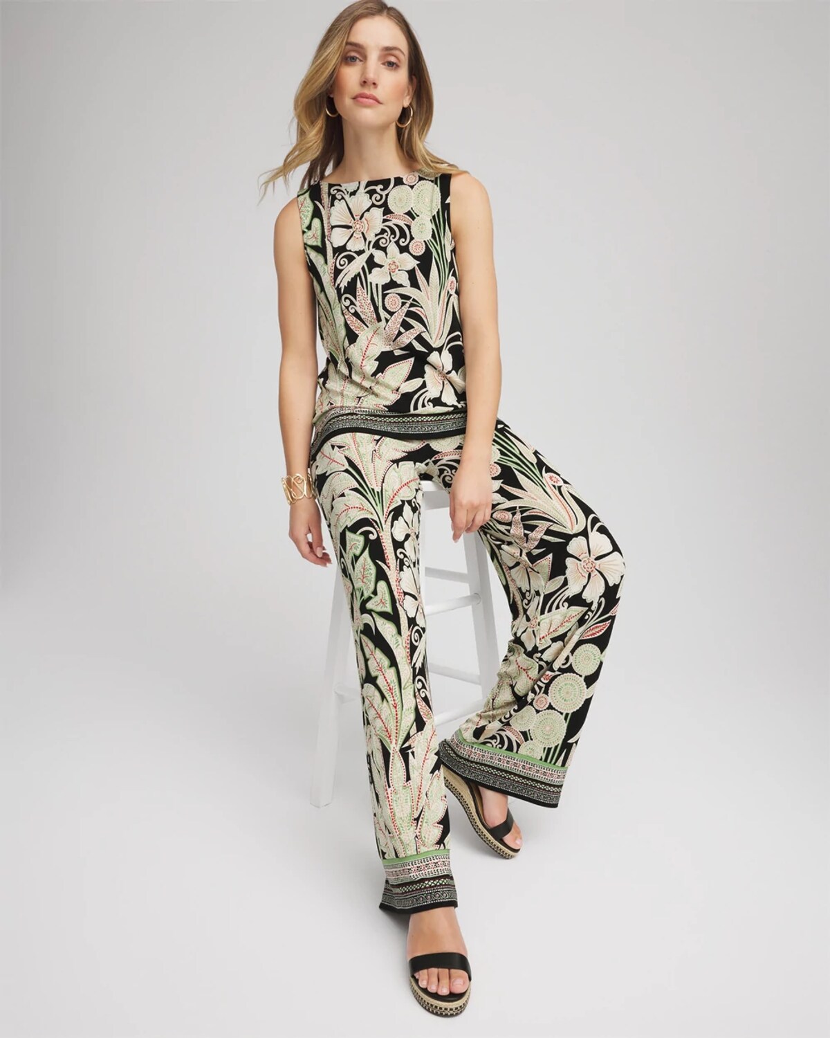 Chico's Petite Travelers Island-motif Palazzo Pants In Salted Lime In Green