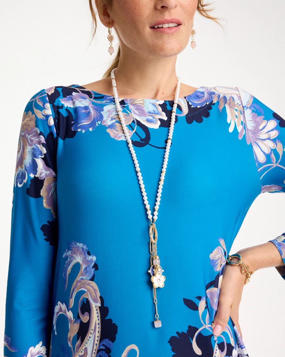 Medallion Pendant Pearl Necklace