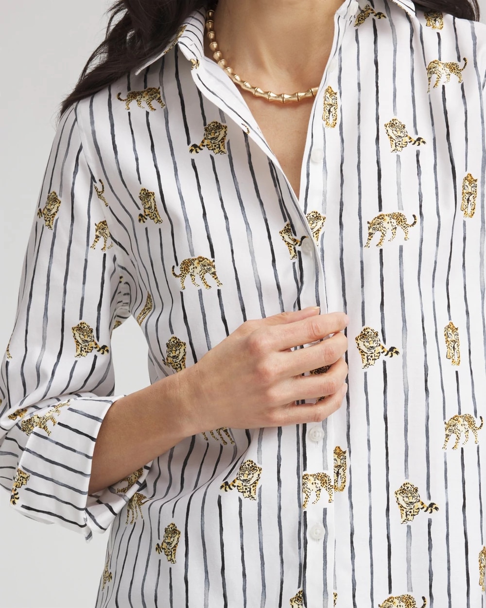 Chico's No Iron Leopard Graphic Shirt In White In White